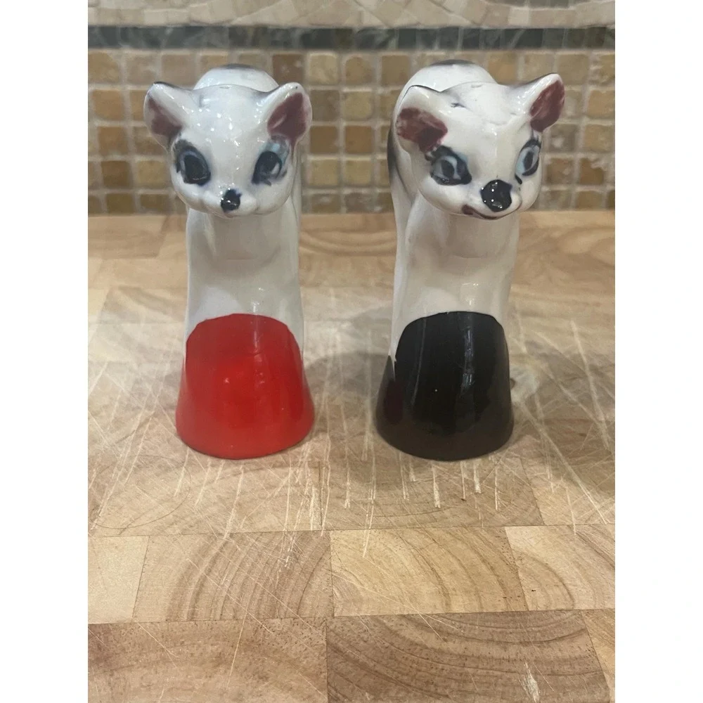 Vintage 1950s MCM Anthropomorphic‎ Cat Kitty Salt Pepper Shakers Japan Red Black